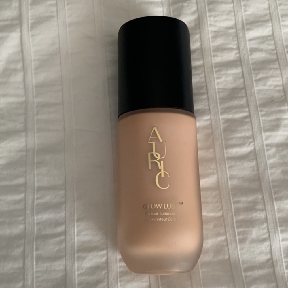 Auric Glow Lust shade Morganite